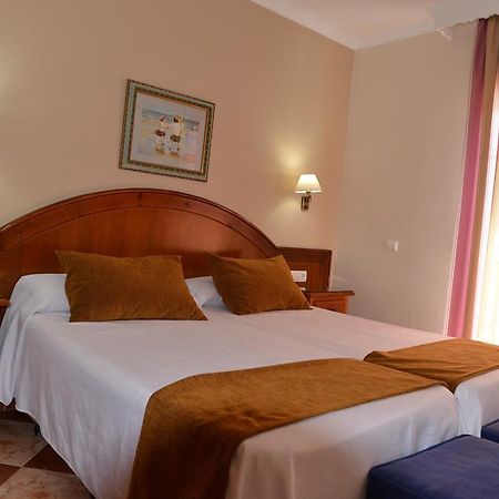 Hostal Cabo Roche Conil De La Frontera Buitenkant foto